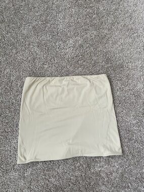 Lululemon Classic Cream top
